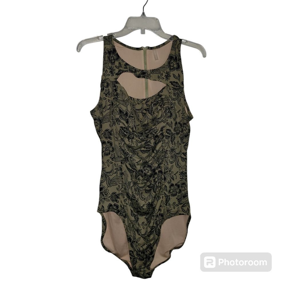 Garnet Hill bathing suit size 18